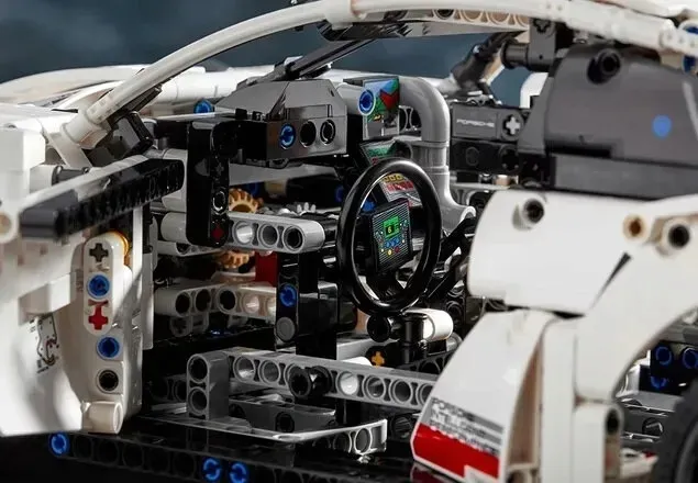 lego-technic-42096-porsche-911-rsr-waga-z-opakowaniem-2-261-kg