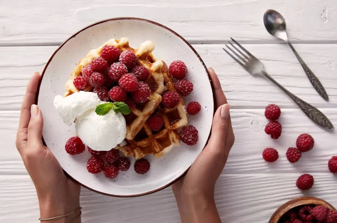 gofrownica-eldom-st10w-700-w-bialy