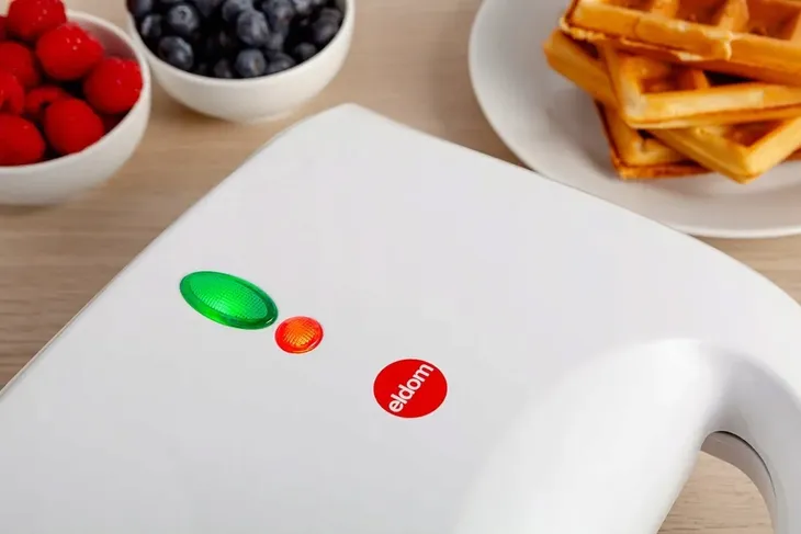 gofrownica-eldom-st10w-700-w-bialy-glebokosc-produktu-23-5-cm