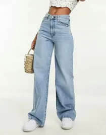 jeansy-damskie-levi-s-ribcage-wide-leg-h223-far-and-wide-a6081-0002