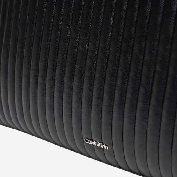 calvin-klein-torebka-czarny-kolor-czarny