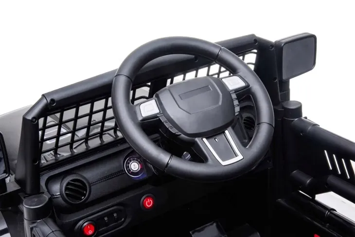 samochod-ramiz-czarny-liczba-miejsc-1