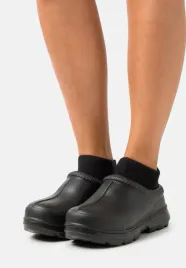 ugg-37-tasman-polbuty-wsuwane-r476