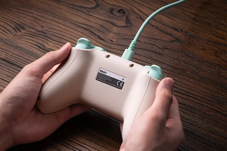 pad-przewodowy-8bitdo-ultimate-2c-wired-controller-windows-pc-android-marka-8bitdo