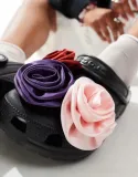klasyczne-klapki-roze-3d-marka-crocs