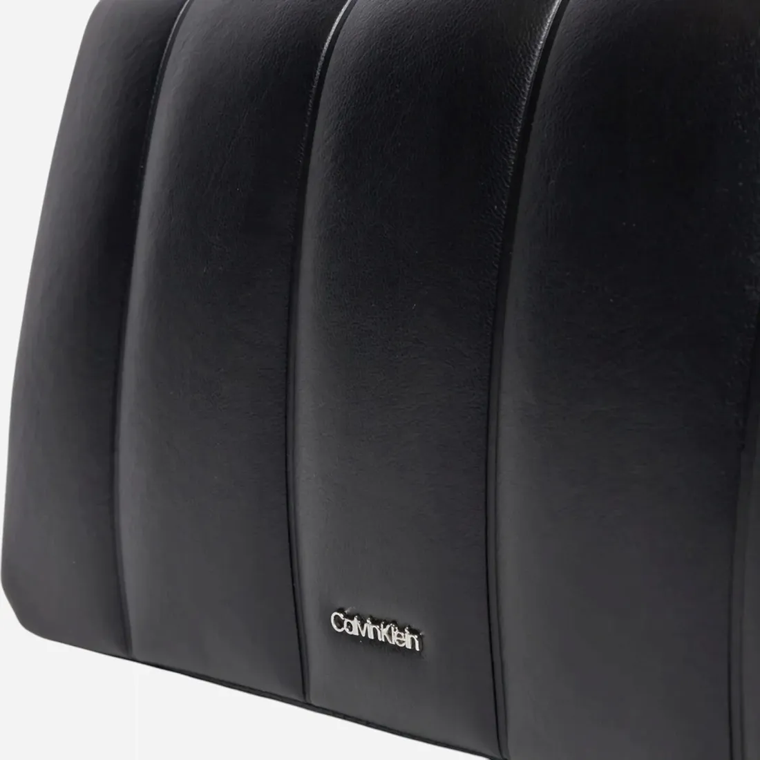 calvin-klein-torebka-czarny