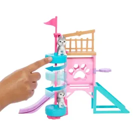 barbie-plac-zabaw-pieskow-stacie-zestaw-pieski-lalka-akcesoria-hrm10