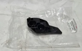 nowy-oe-slizg-mocowanie-klapy-bagaznika-lewy-tyl-toyota-rav4-iv-76827-42030