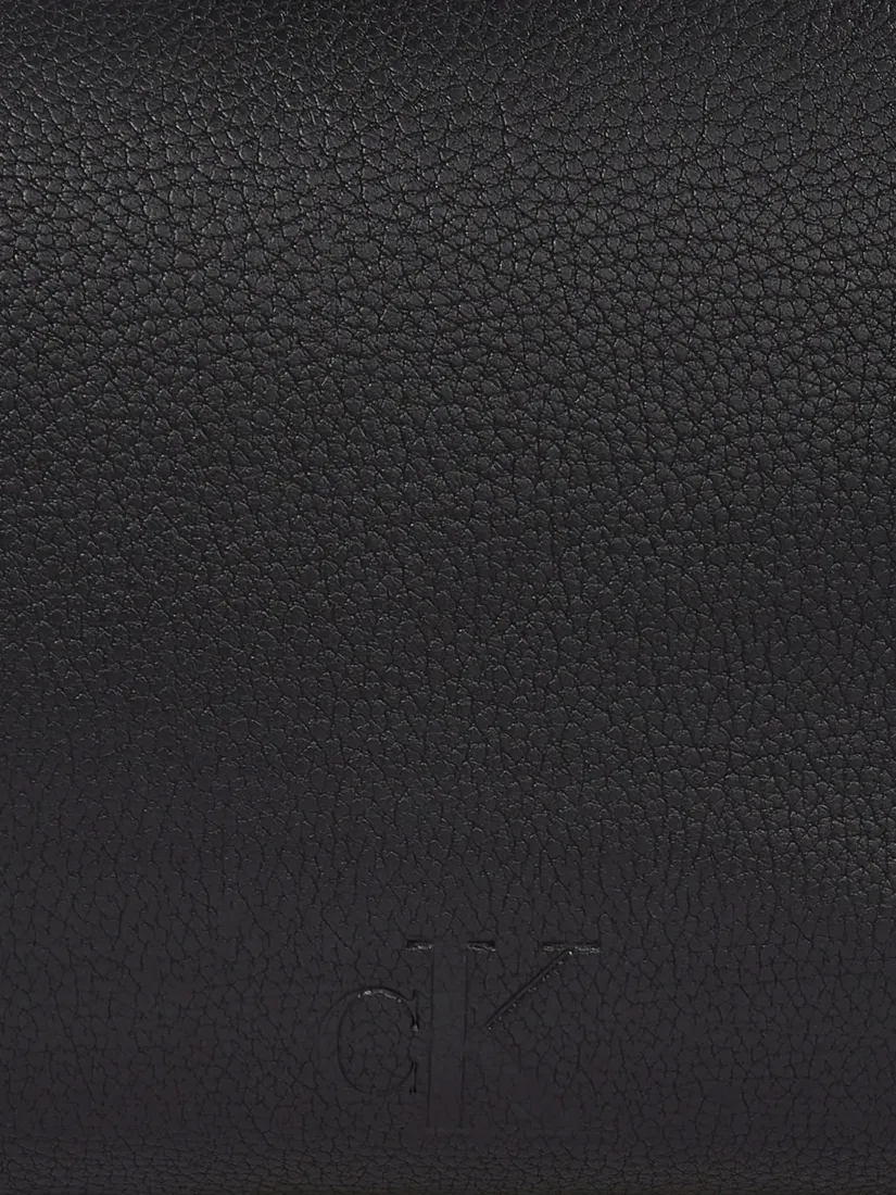 calvin-klein-torebka-czarny-wysokosc-19-cm