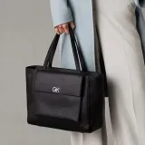 calvin-klein-torebka-czarny