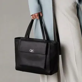 calvin-klein-torebka-czarny