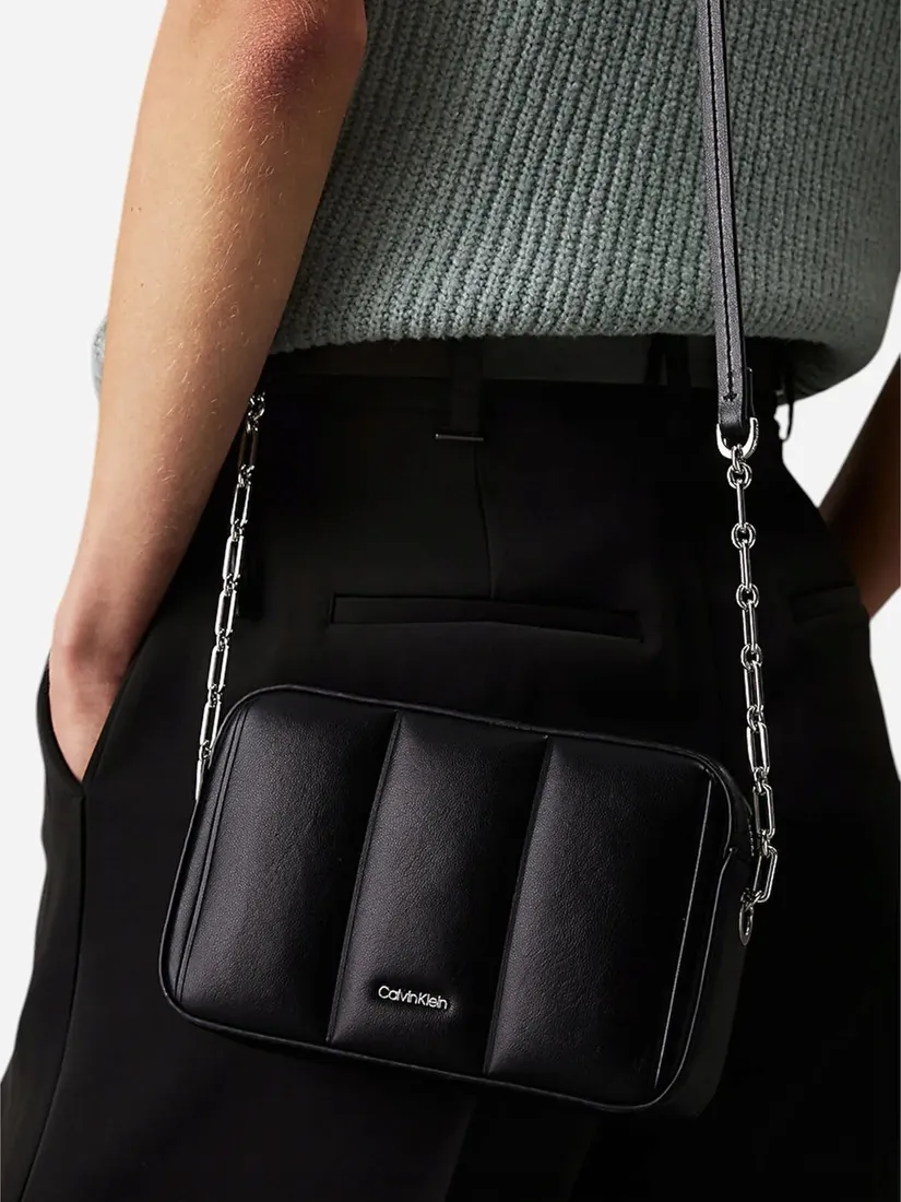 calvin-klein-torebka-czarny-marka-calvin-klein