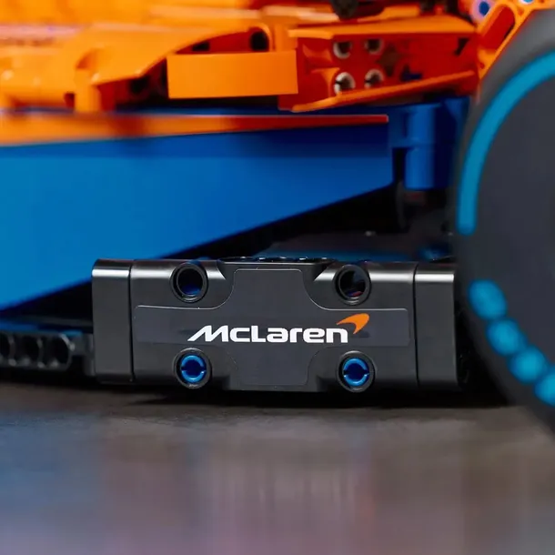 klocki-lego-technic-mclaren-formula-1-42141-marka-lego