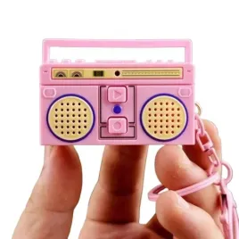 brelok-retro-z-nagrywaniem-mini-radyjko-vintage-z-tiktok-viral-breloczek