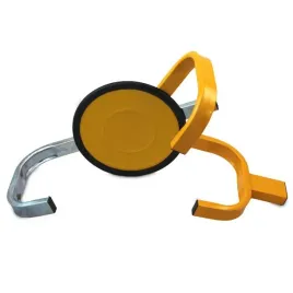 interaktywna-blokada-na-kolo-samochodu-przyczepki-zamek-klucz-uniwersalna