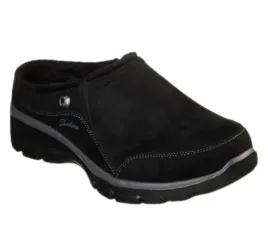 skechers-klapki-damskie-z-ociepleniem-czarne-wsuwane-365-jrl