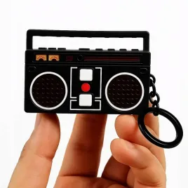 brelok-retro-z-nagrywaniem-mini-radyjko-vintage-z-tiktok-viral-breloczek