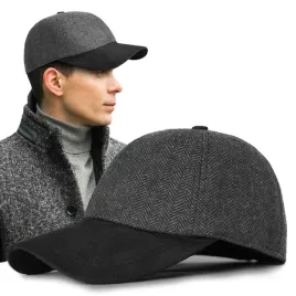 czapka-zimowa-z-daszkiem-50percent-welny-elegancka-jodelka-ocieplana-pako-jeans