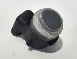 nowy-oryginalny-czujnik-parkowania-pdc-przod-renault-284389967r