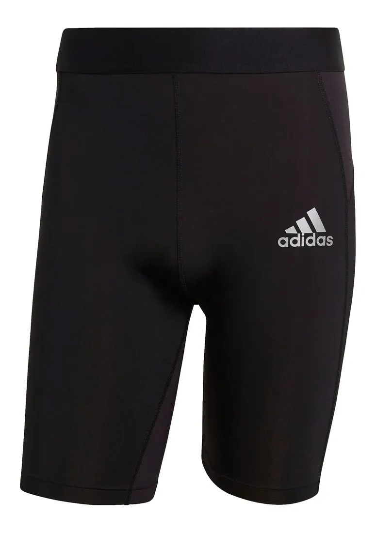 spodenki-adidas-techfit
