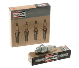 4-x-swieca-zaplonowa-do-pily-kosy-champion-rcj7y