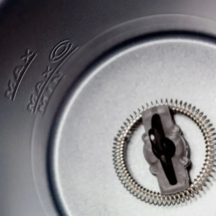 spieniacz-do-mleka-eldom-si550