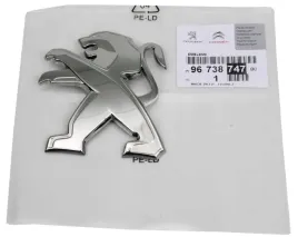 oryg-emblemat-logo-maski-przod-lew-oe-psa-peugeot-208