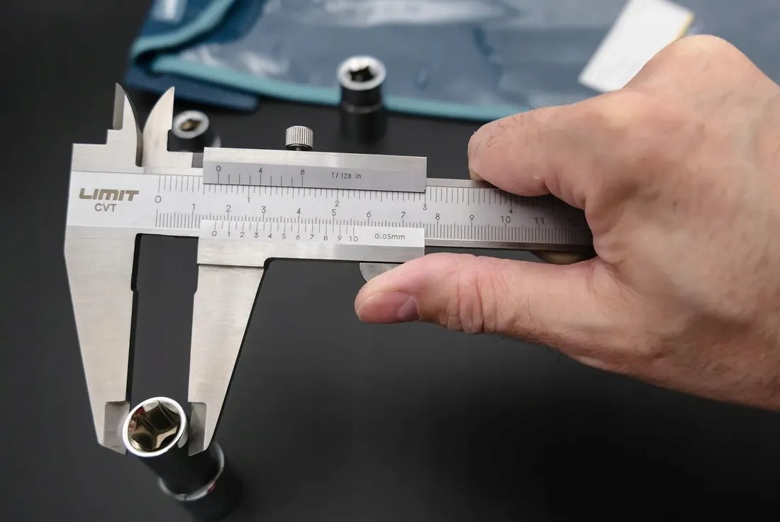 suwmiarka-analogowa-limit-300-mm