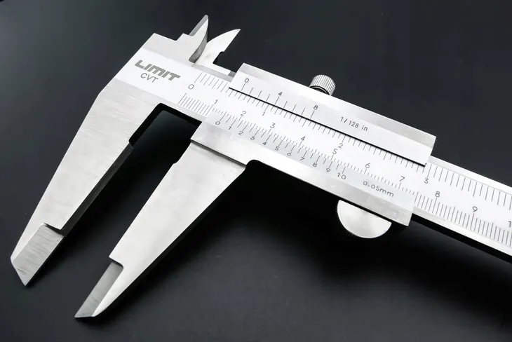 suwmiarka-analogowa-limit-300-mm-maksymalny-zakres-pomiaru-300-mm-kod-producenta-26700708