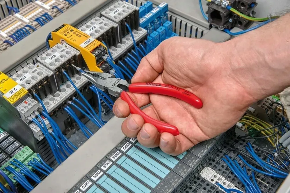 szczypce-knipex-145-mm