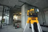 laser-krzyzowy-dewalt-dce089nt-30-m-dlugosc-12-cm