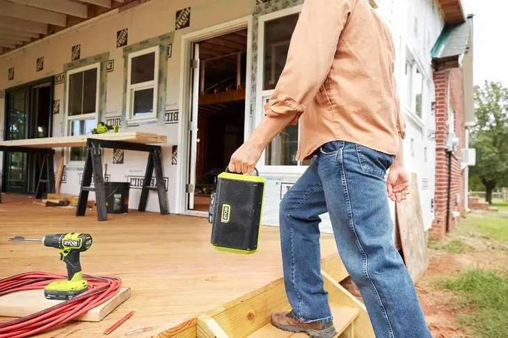 radio-budowlane-ryobi-bluetooth-informacje-dodatkowe-kompatybilny-z-akumulatorami-danej-marki