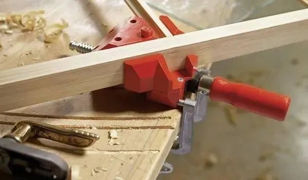scisk-katowy-bessey-100-x-36-mm-marka-bessey-rozstaw-szczek-100-mm