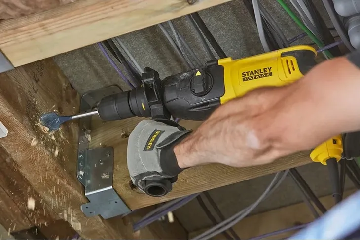 mlotowiertarka-stanley-sds-plus-800-w-zasilanie-sieciowe