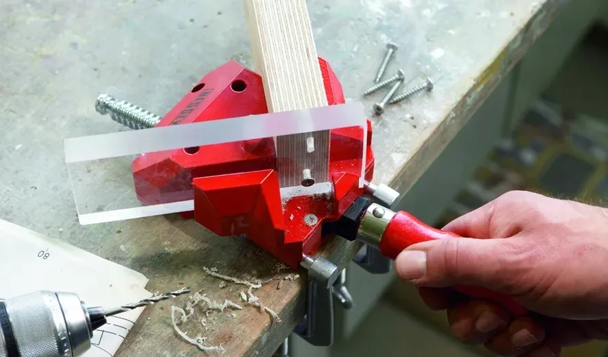 scisk-katowy-2x55x46mm-bessey-marka-bessey