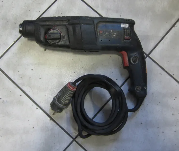mlotowiertarka-bosch-gbh2-26-800w-typ-uchwytu-sds-plus