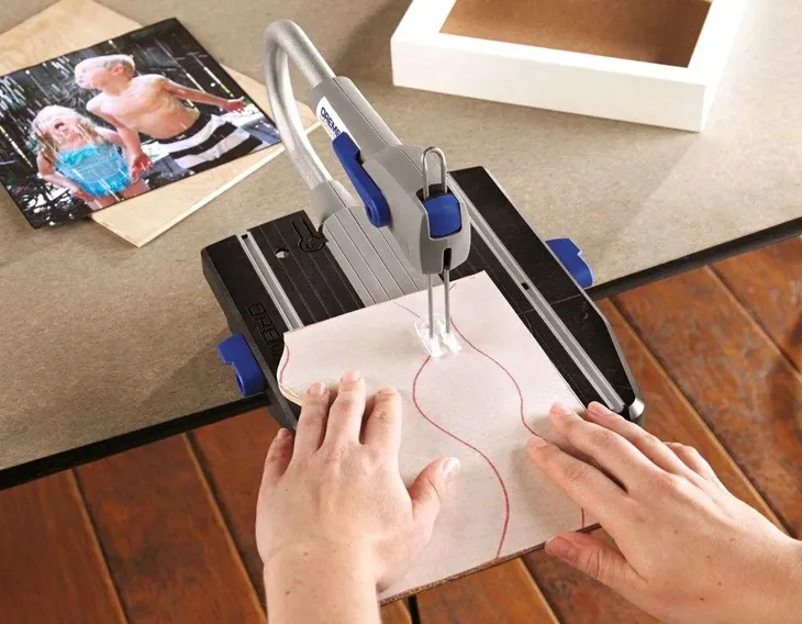 wyrzynarka-dremel-ms20-1-5-70-w-waga-z-opakowaniem-1-3-kg
