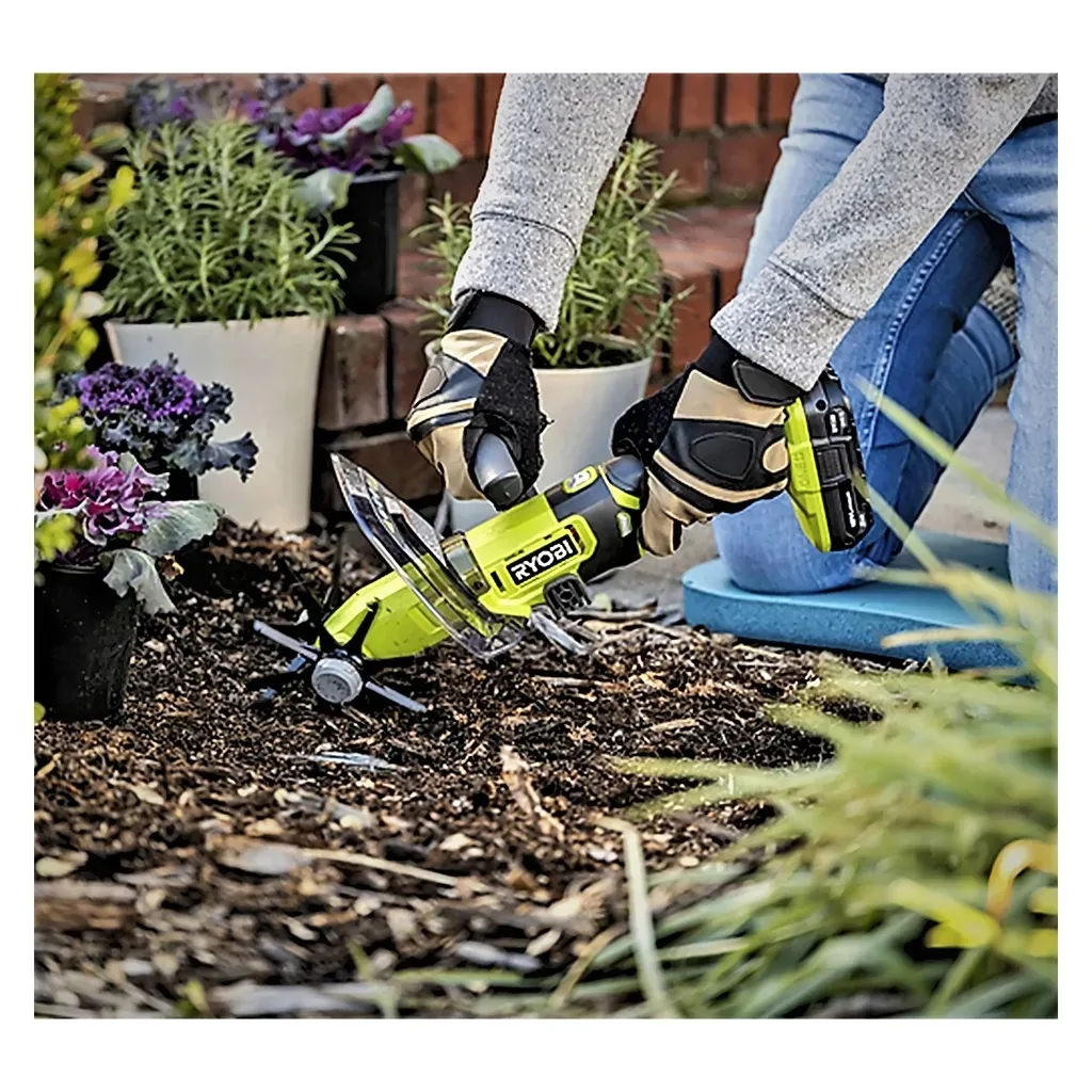 glebogryzarka-ryobi-024124-12-cm