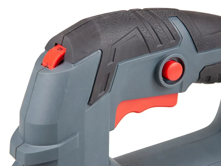 graphite-58g067-wyrzynarka-650w-glebokosc-ciecia-w-drewnie-65-mm