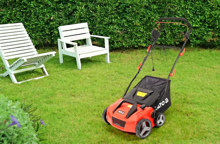 aerator-wertykulator-yato-38-cm-1800-w-glebokosc-robocza-max-12-mm