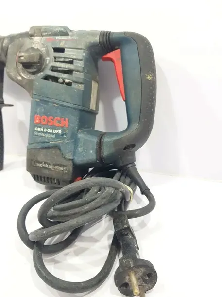 mlotowiertarka-bosch-sds-plus-800-w-maksymalna-srednica-wiercenia-w-drewnie-30-mm