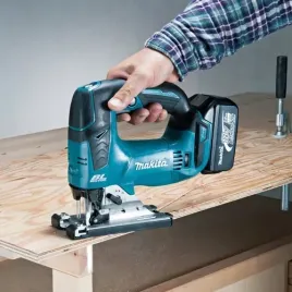 akumulatorowa-wyrzynarka-18v-lxt-6-biegow-makita-djv182z