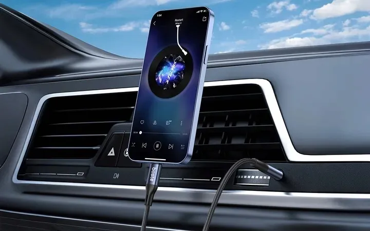 boste-kabel-adapter-przejsciowka-audio-lightning-do-iphone-mini-jack