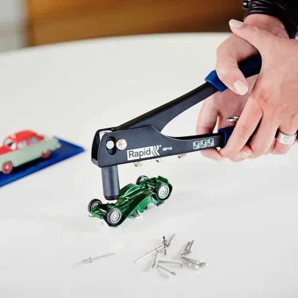 nitownica-rapid-5000523-waga-z-opakowaniem-0-56-kg-marka-rapid