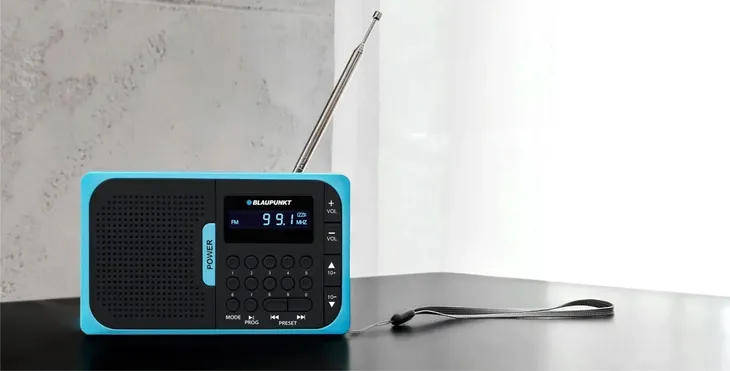 miniradio-blaupunkt-pr5bl-0-w-niebieski-model-pr5bl