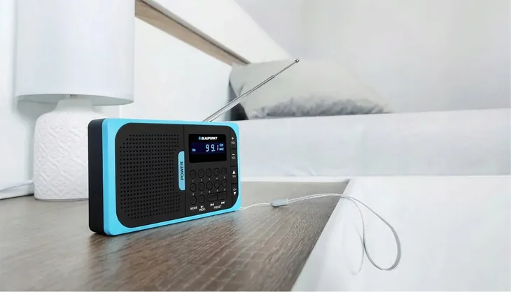 miniradio-blaupunkt-pr5bl-0-w-niebieski-szerokosc-produktu-12-3-cm