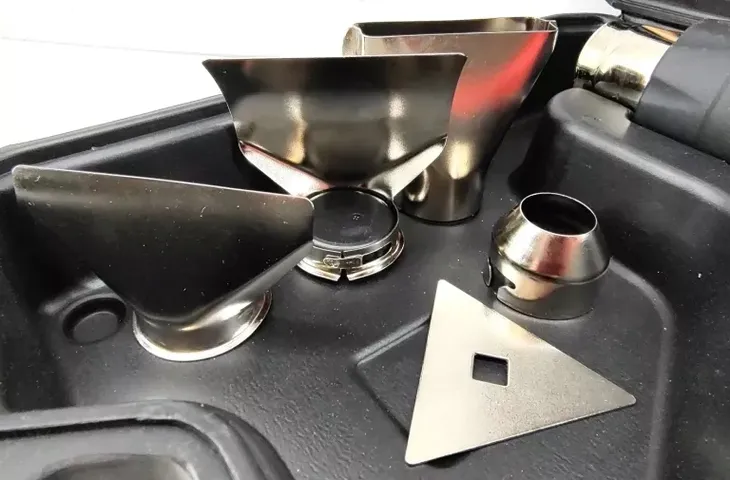 opalarka-yato-2000-w-230-v-600-c-wydatek-powietrza-500-l-min