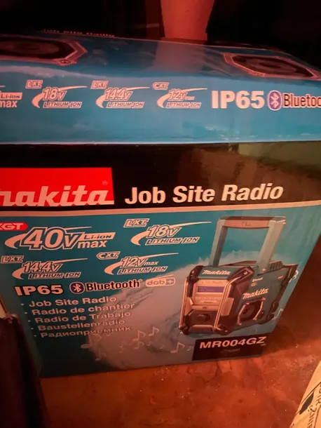 radio-budowlane-makita-bluetooth-mr004g-informacje-dodatkowe-kompatybilny-z-akumulatorami-danej-marki