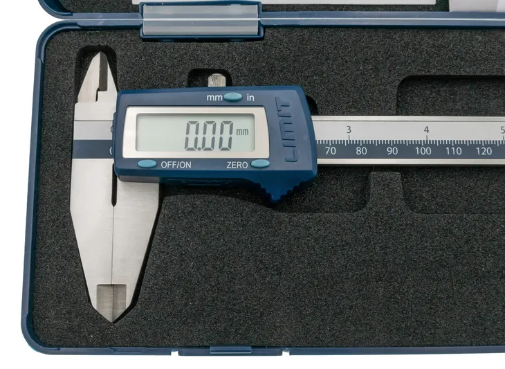 suwmiarka-elektroniczna-limit-200-mm-marka-limit