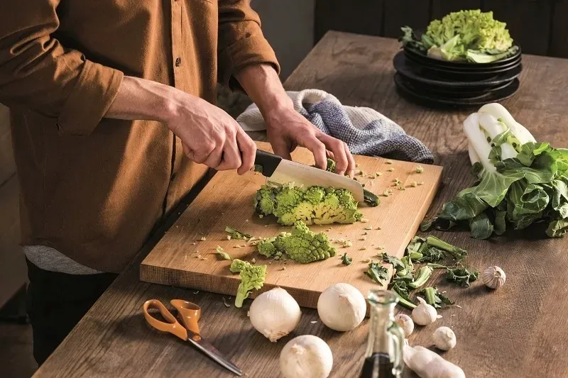 noz-do-siekania-fiskars-16-cm